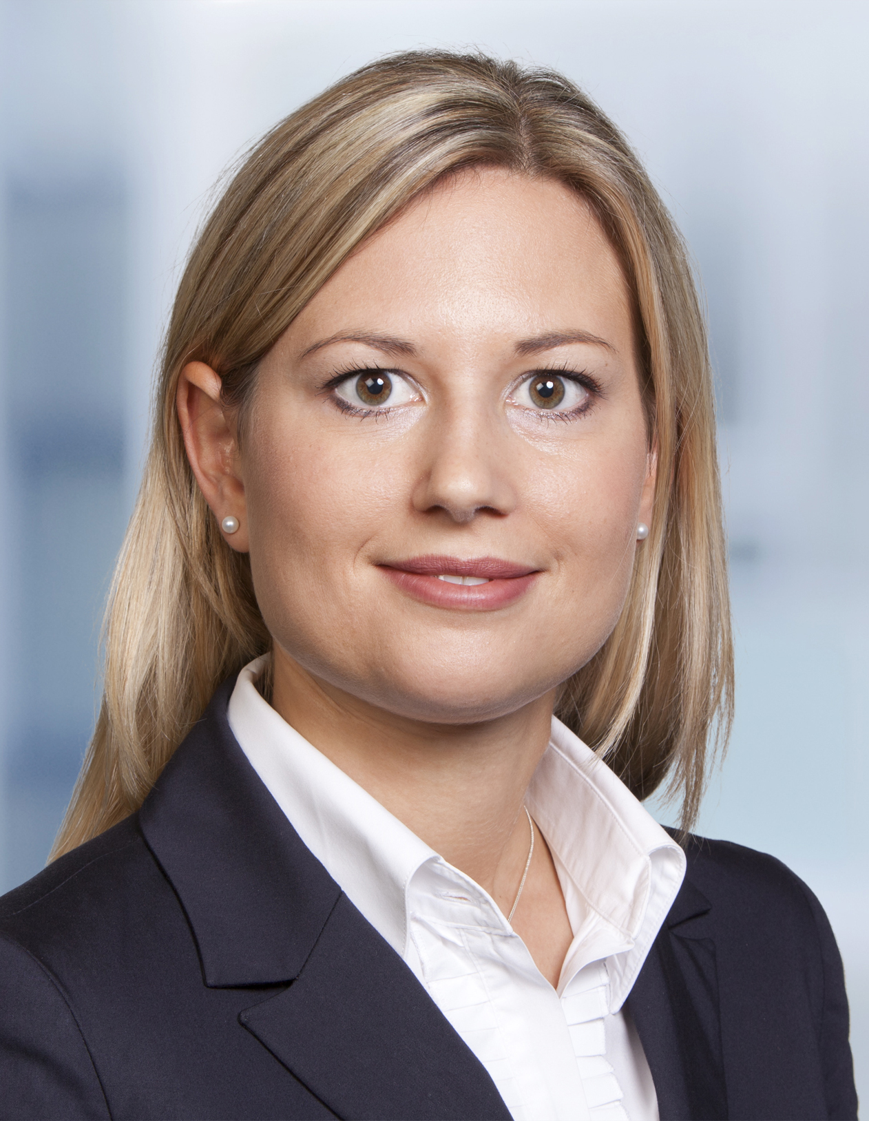 Dr. Christine Recknagel
